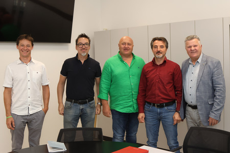  Žarni zid Rakek 05 Foto Ljubo Vukelič